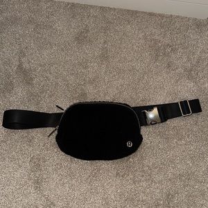 Lululemon Sherpa Belt Bag